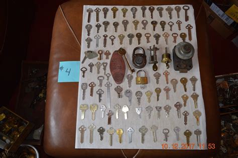 4 Old Vtg 100 Old Keys And Locks Lock Hotel Motel Key Skeleton