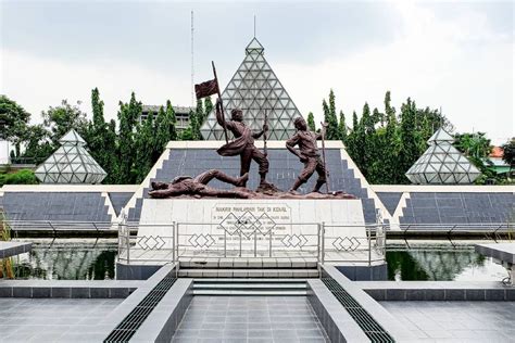 Wisata Sejarah Hari Pahlawan Di Surabaya Sarat Akan Perjuangan