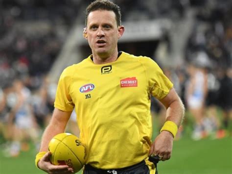 Umpiring Great Shane Mcinerney Reacts To Devastating Brownlow Medal