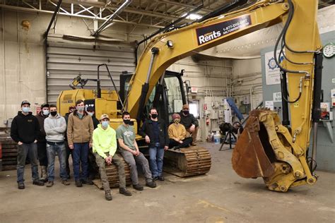 White Mountains Community College students are digging learning their ...