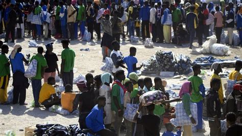 Lampedusa Ist Am Limit Italien Bringt Viele Fl Chtlinge Aufs Festland