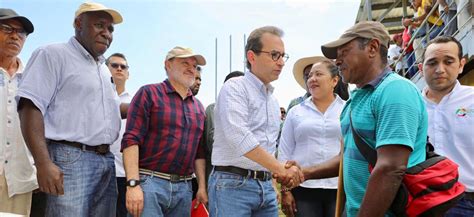 Minagricultura Inicia Programa De Entrega De Toneladas De Silo A