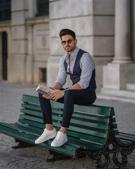 10 Must Carry White Sneakers Outfit for Men. - TiptopGents