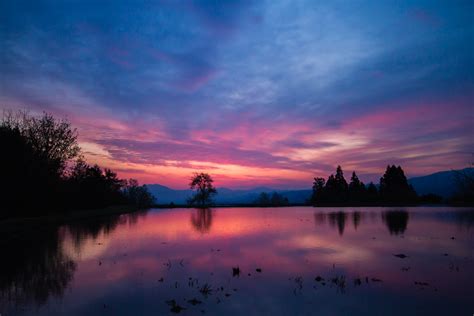 水鏡棚田（新潟県長岡市軽井沢） 越後長岡発／建築・風景写真