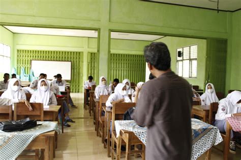 Smkn Tanjungsari Hadirkan Guru Tamu Dalam Kegiatan Pembekalan Ukk Tahun