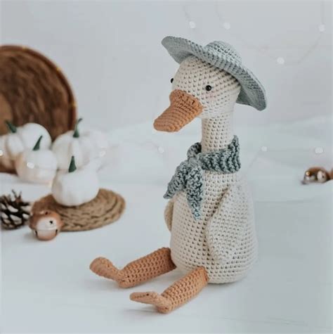 Гусь в шляпе, схема вязания крючком №25359