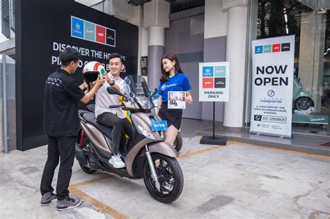 Pt Piaggio Indonesia Resmikan Dealer Motoplex Brands Di Bandung