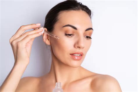 hydrating serums  india  dermatologists guide skincare villa