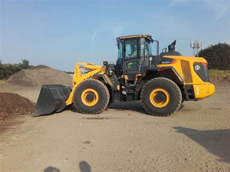 Loading Shovel Contract Hire Komatsu Jcb Hitachi Loading Shovels