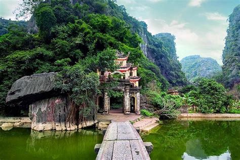 2024 Ninh Binh's Ancient Dynasties, Caves, and Karsts Tour