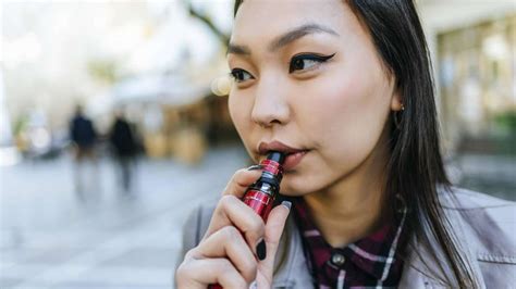 The Pros And Cons Of Vaping How Electronic Cigarettes Impact Smoking