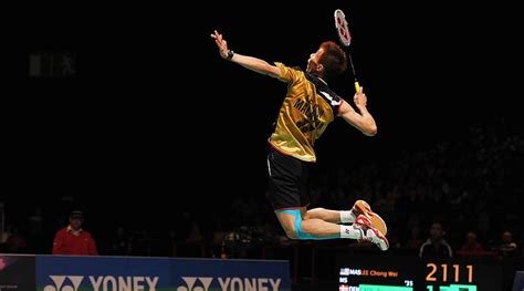 Lee Chong Wei Jump Smash Badminton Top No 1 Kento Momota HD Wallpaper