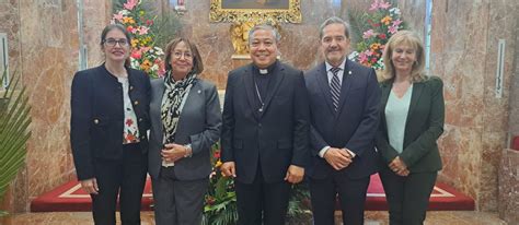 El Nuncio Apost Lico Mons Bernardito Auza Y Cleopas Recibe En Su Sede