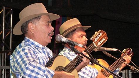 Cantores Do Centro Oeste Librain