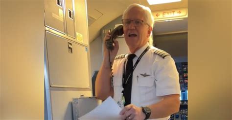 Pilot S Retirement Speech Brings Grateful Passengers To Tears