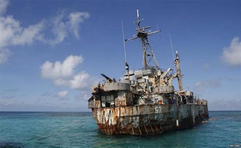 AFP Führungskräfte besuchen BRP Sierra Madre in der Ayungin Shoal