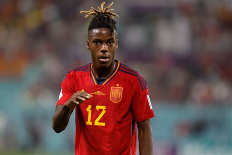 Qatar 2022 Primera titularidad de Nico Williams con España