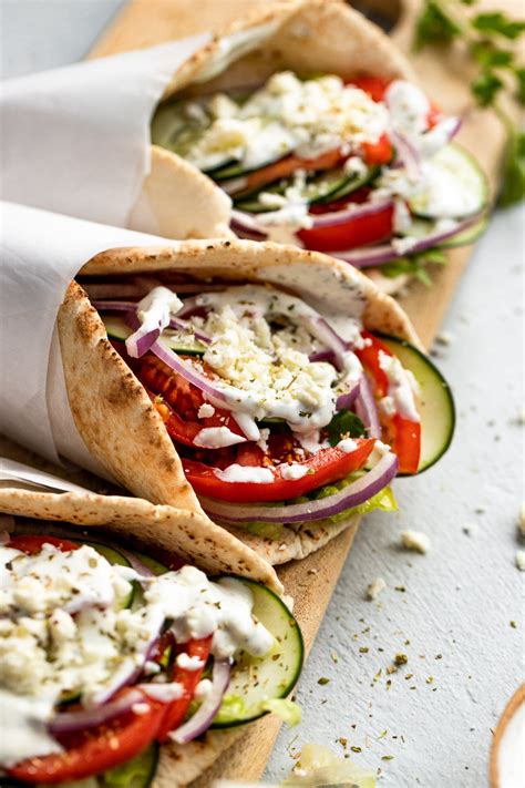 Easy Minute Veggie Greek Pita Sandwiches