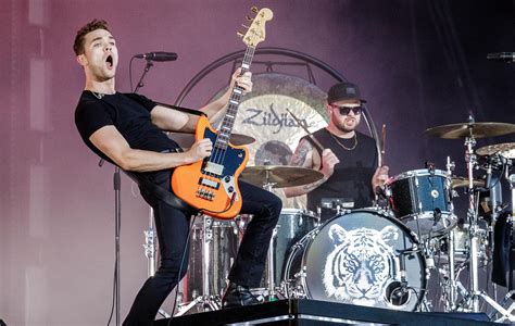 Royal Blood Se Enojan Con El P Blico De Su Show En Un Festival Y Dejan