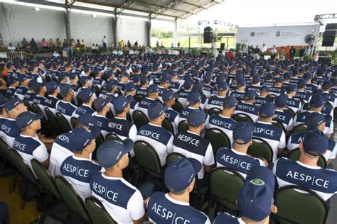 Quase Alunos Quarta Turma Do Concurso Da Pm Inicia Curso