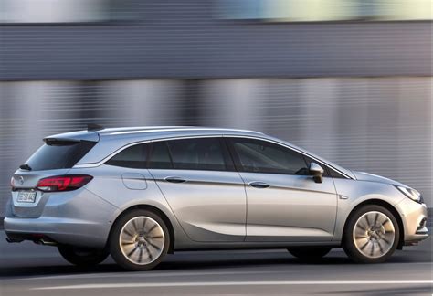 2016 Opel Astra Sports Tourer Revealed