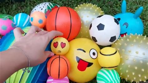 Mencari Bola Sepak Hunting Bola Polo Bola Warna Warni Bola Basket