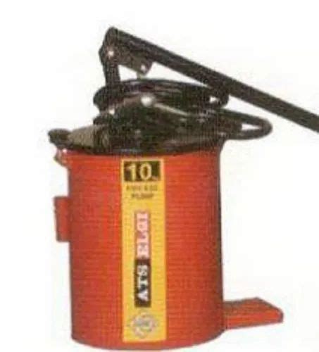 Manual Hand Operated Kg Grease Pump With Mtrs Hose Gun Model