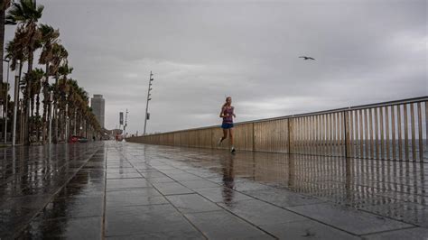 Huracan Kirk Catalu A El Meteocat Avisa De Los Efectos Del Hurac N