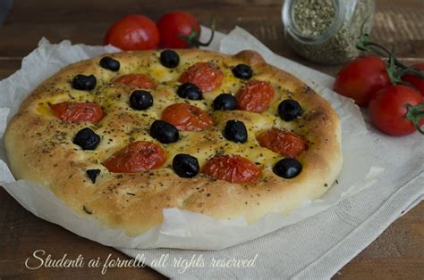 Focaccia Pomodorini E Olive Soffice Con Impasto Alle Patate