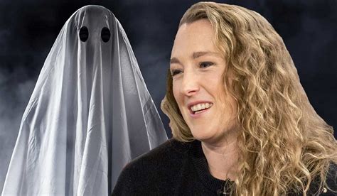 Meet The Woman Who Claims Shes Had Sex With 20 Ghosts