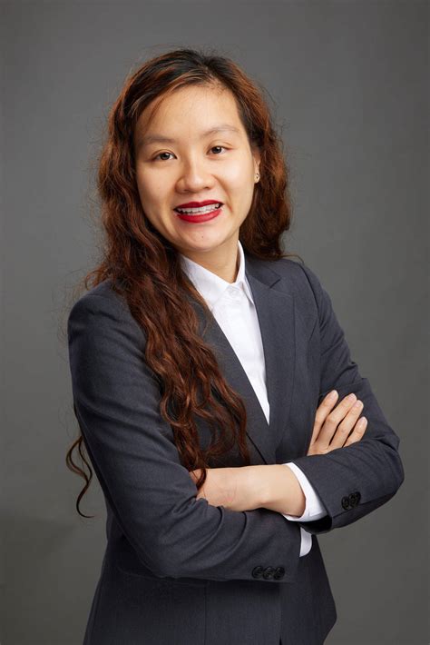 Ms Nguyen Khanh Linh Trường Quốc tế ĐHQGHN