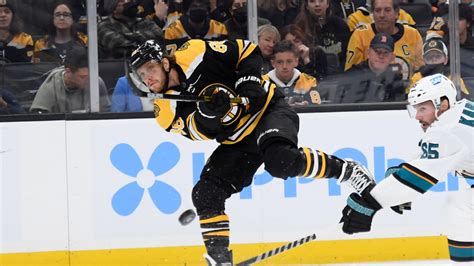 David Pastrnak Reacts To Bruins Second Straight Win Against Sharks