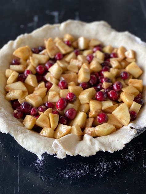 Cranberry Apple Pie Weavers Orchard