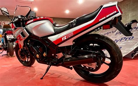 A Stunner: 1985 Yamaha FZ750 - Rare SportBikesForSale