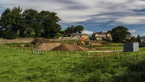 giggleswick  peter mcdermott geograph britain  ireland