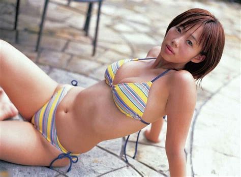 Hot Sexy Waka Inoue Bikini Pics