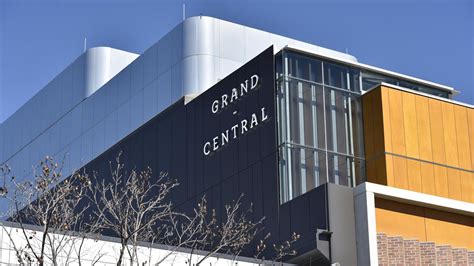 Toowoomba court: Grand Central bus stop bust-up costs man $1000 | The ...