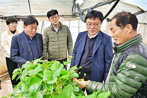 신임 이현호 농협광주본부장 새해 첫 현장경영으로 힘찬 출발 알려농업·농촌 발전을 위한 현장소통의 시간 광주일등뉴스