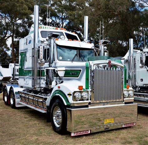 Kenworth T900 Log Trucks