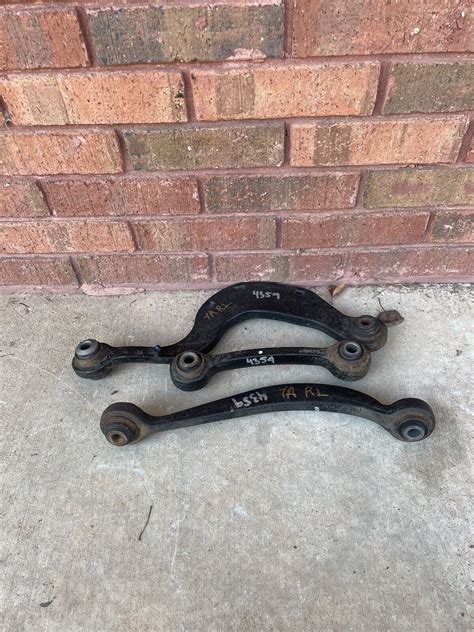 2007 2010 ACADIA Rear Suspension Left Driver Upper Lower Control Arm