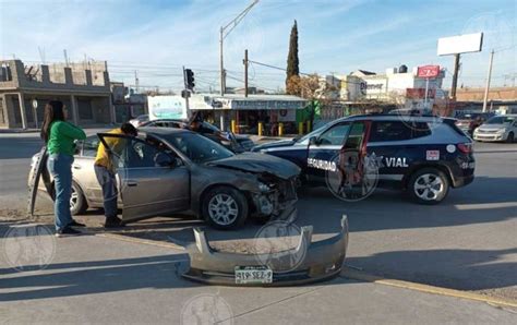 Conductora Se Pasa Sem Foro En Rojo Choca Y Resulta Lesionada