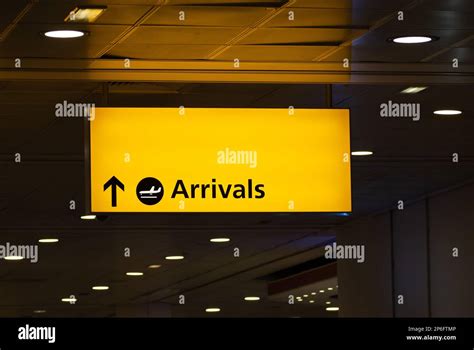 Heathrow Terminal 3 Arrivals Sign Stock Photo - Alamy