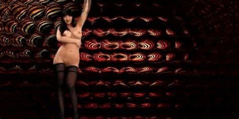 Solo Brunette Dancing Tnaflix