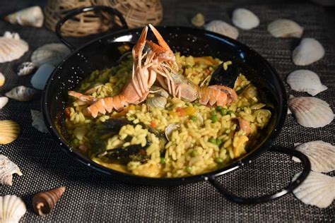 Los Mejores Vinos para Acompañar una Deliciosa Paella vinotecavirtual