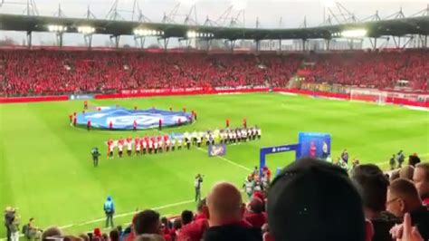 TANIEC ELENY Hymn Widzewa początek meczu Widzew Łódź Lech Poznań