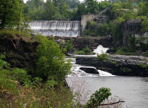 Saratoga woods and waterways: Cliffside Marvels, Hudson Views