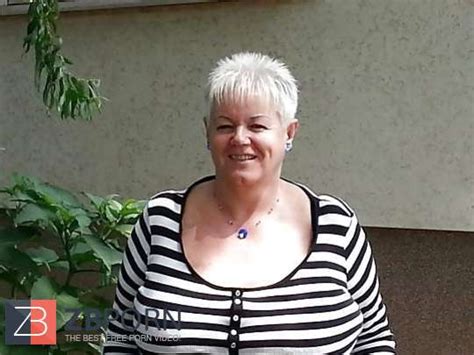 Big Boobed Mature Femmes Clad ZB Porn