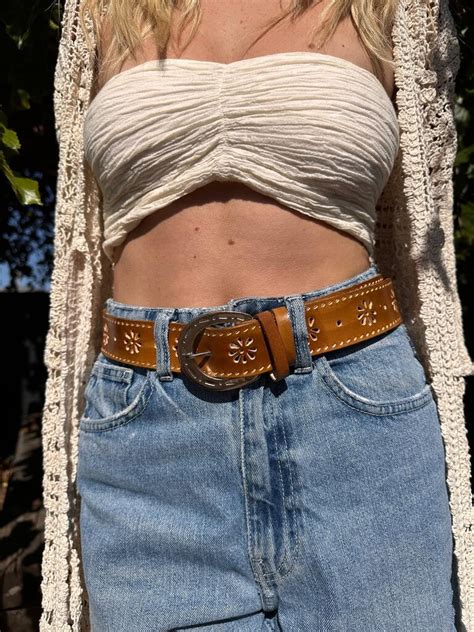 BELT SB0003 DAISY CUT OUT TAN Naked Gypsy