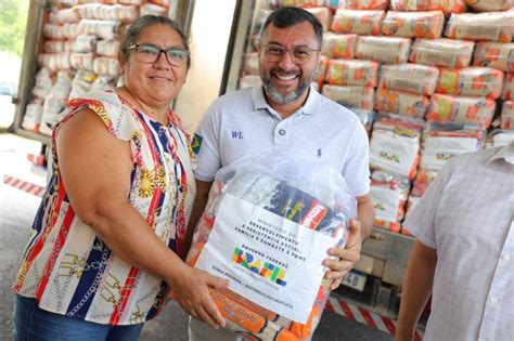 Governador Wilson Lima Entrega Mais De Toneladas De Alimentos Para