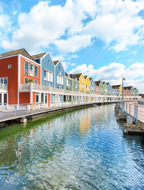 Houten, Netherlands - Traditional Dutch Houses on Canal Stock Image ...